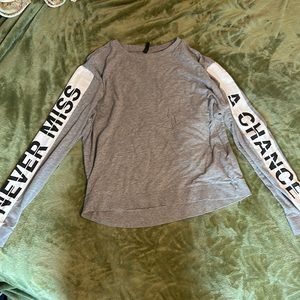 Women’s grey t-shirt